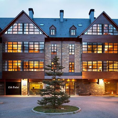 Eth Palai Aparthotel Vielha Exteriör bild