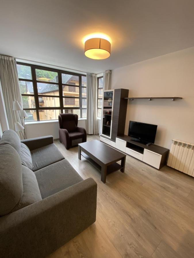 Eth Palai Aparthotel Vielha Exteriör bild