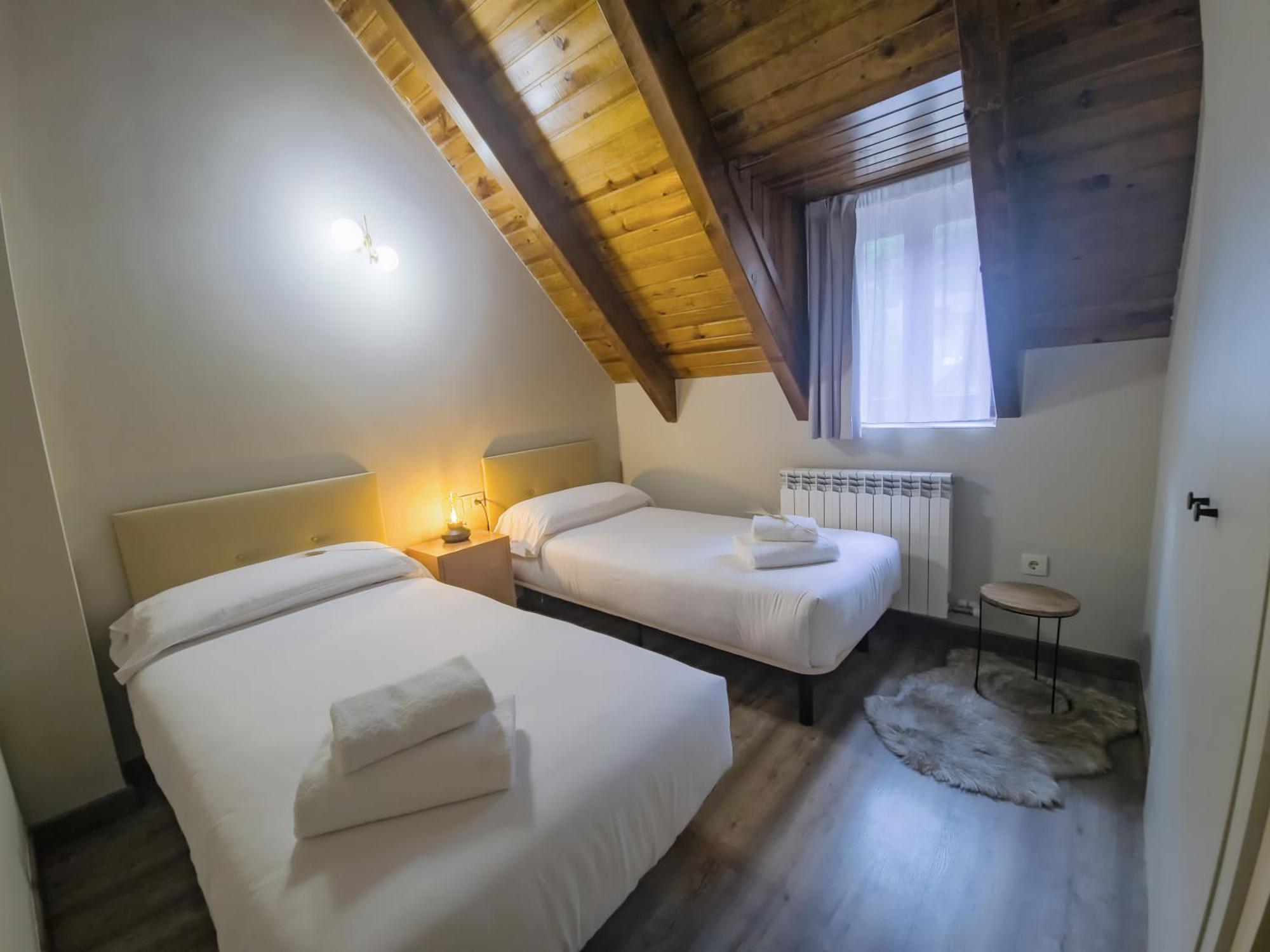 Eth Palai Aparthotel Vielha Exteriör bild