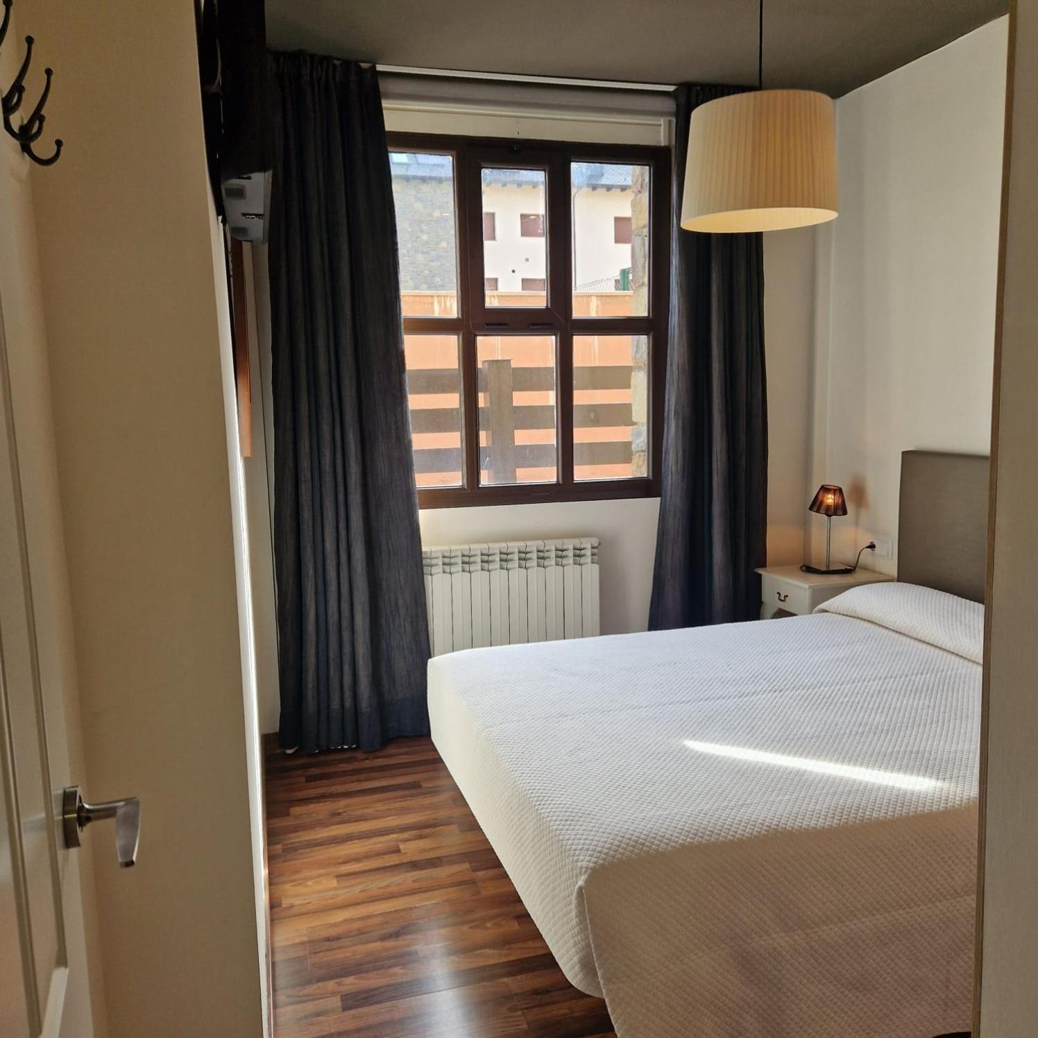 Eth Palai Aparthotel Vielha Exteriör bild