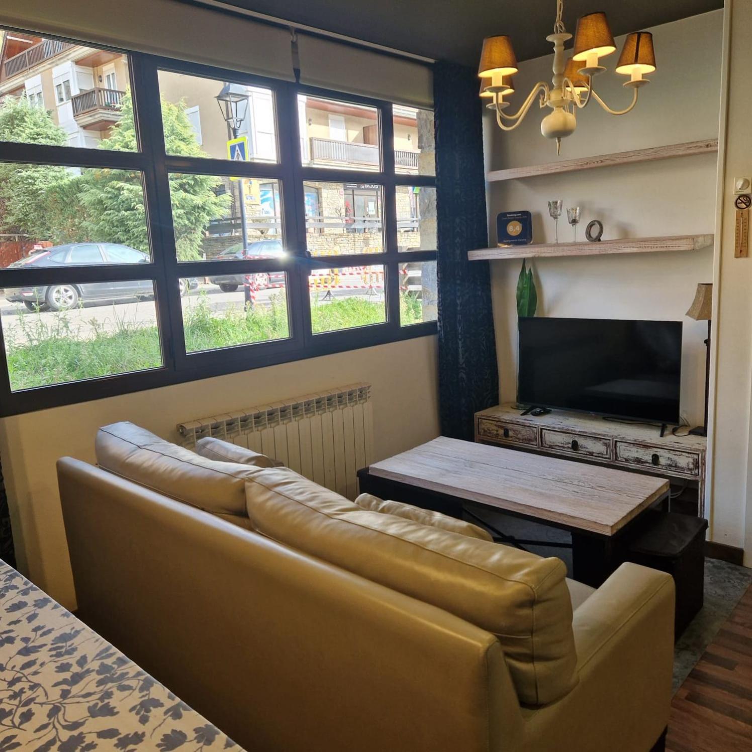 Eth Palai Aparthotel Vielha Exteriör bild